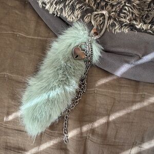 FREE PEOPLE TAIL KEYCHAIN🪻✨